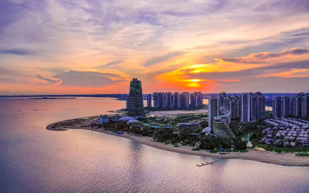 夕陽(yáng)余暉下的碧桂園森林城市